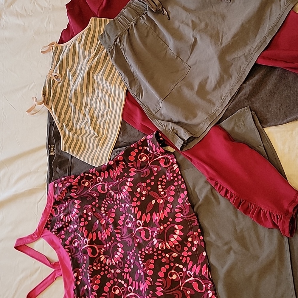 Champion, REI, Danskin Yoga Gray Activewear 6 Piece Bundle Size Large/XL - Picture 8 of 8